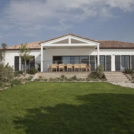 La Sardane Holiday home L'Houmeau