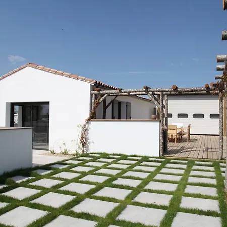 La Sardane Holiday home *